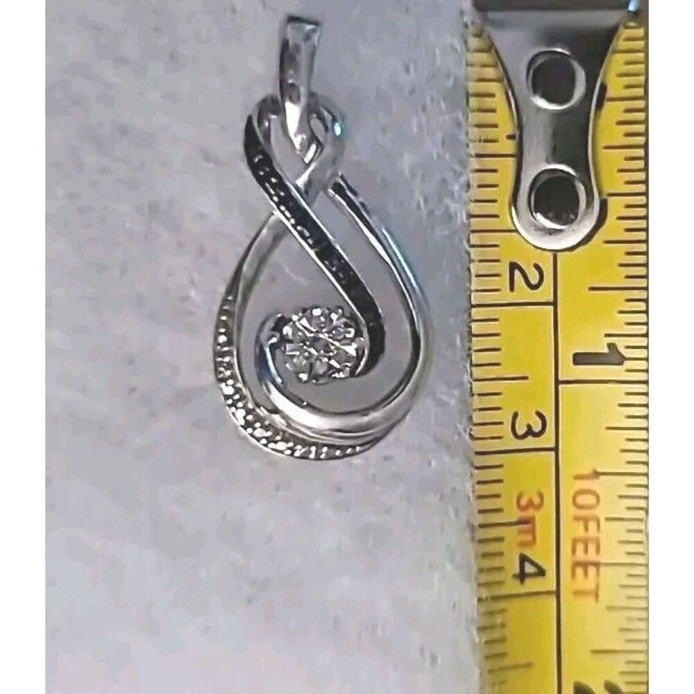 925 Sterling* Silver Black And Clear*Diamond Center*Pendant *VINTAGE*Aprox 3.5g